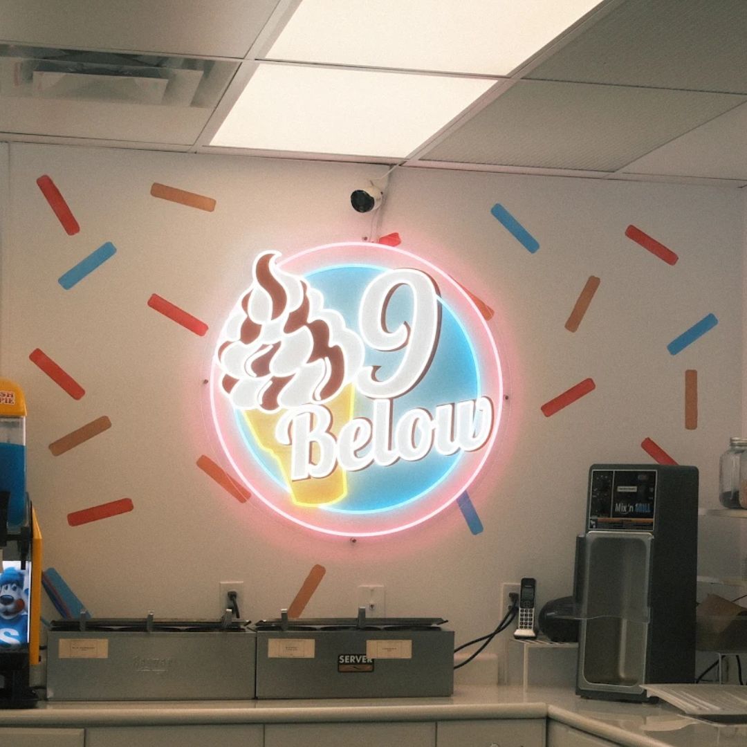 Néon LED Logo Personnalisé – Un impact visuel sur mesure